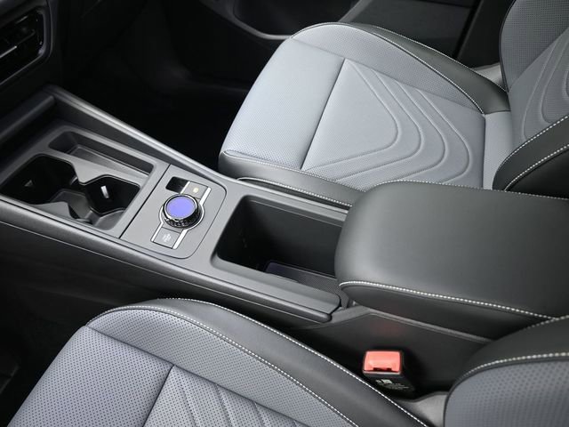 New 2026 Volkswagen Tiguan SE R-Line image 31