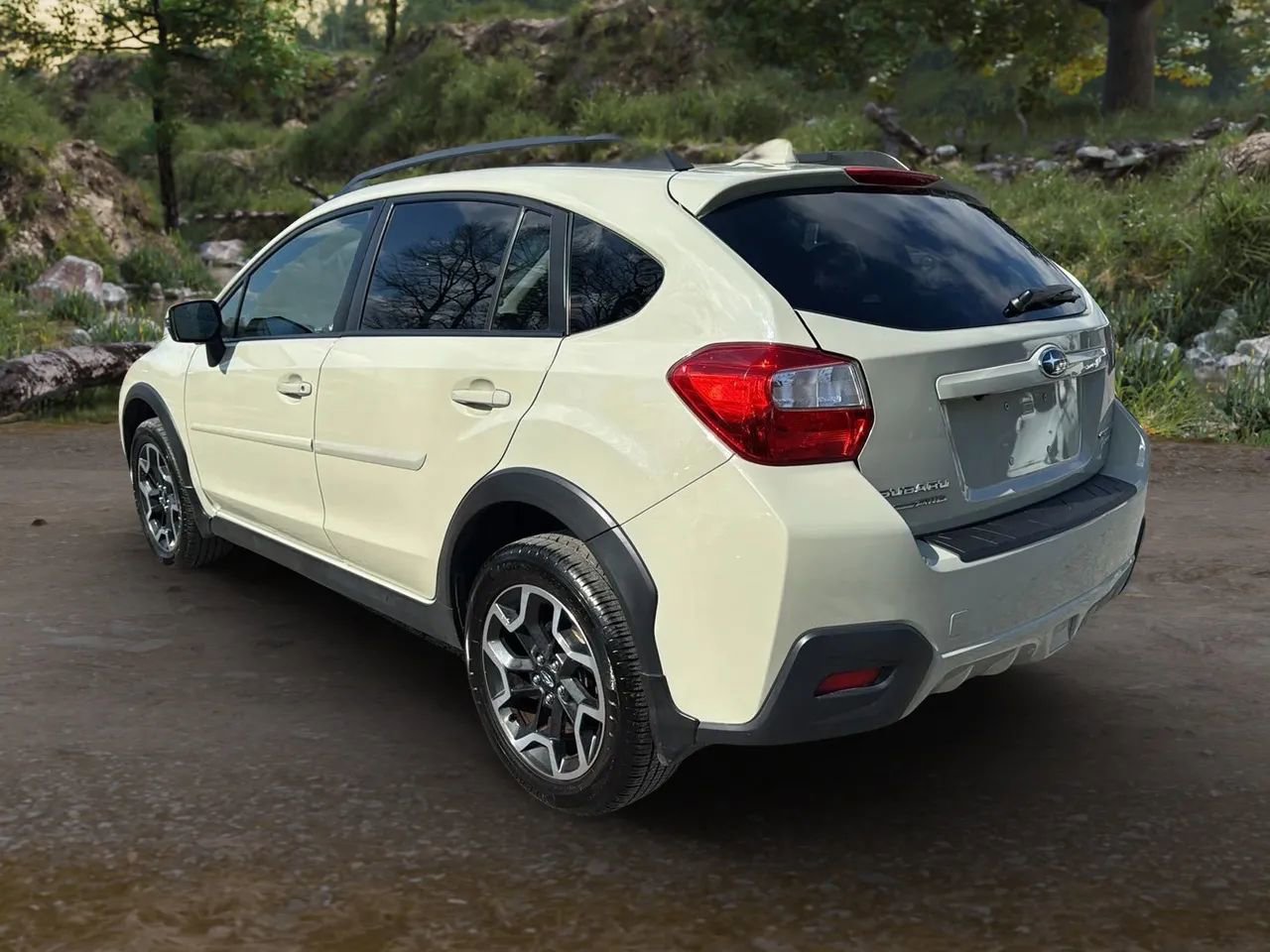 Used 2017 Subaru Crosstrek 2.0i Limited AWD/4WD image 7