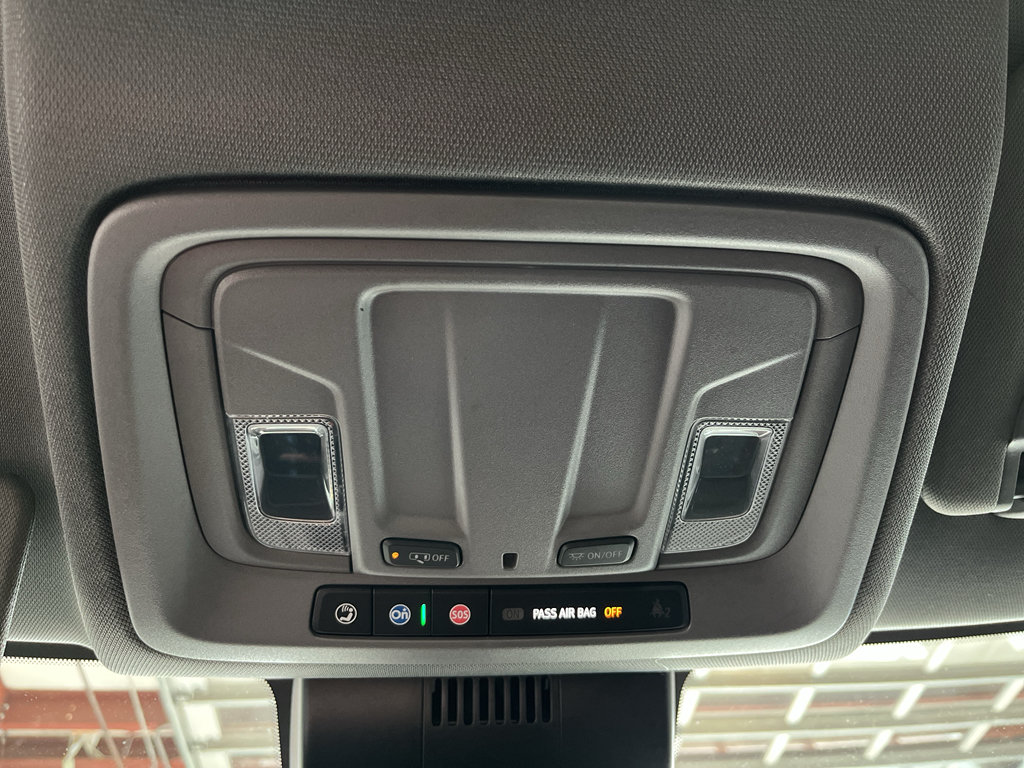 Used 2023 Chevrolet Silverado 1500 LT AWD/4WD image 25