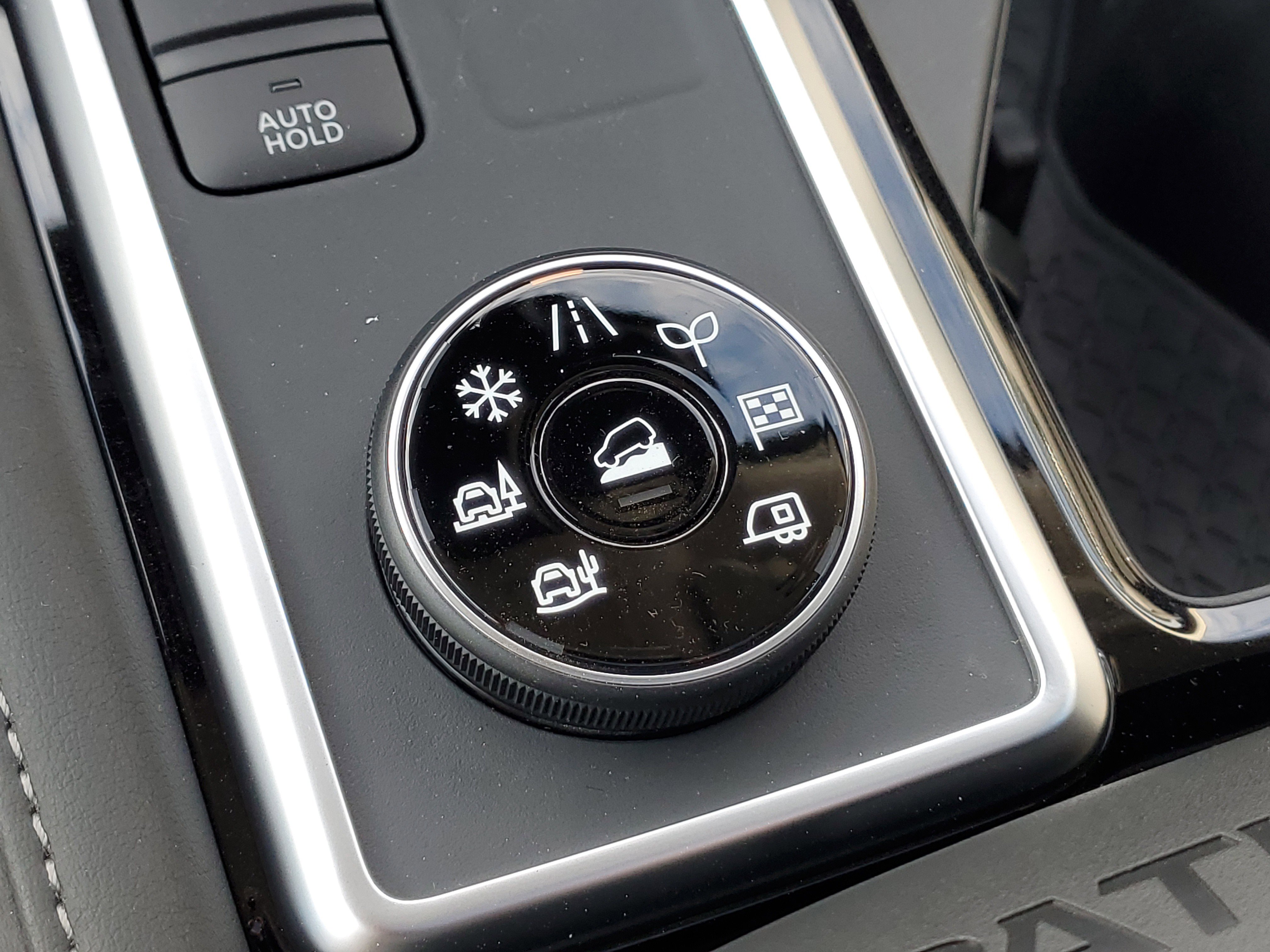 New 2026 Nissan Pathfinder SL w/ SL Premium Package image 20