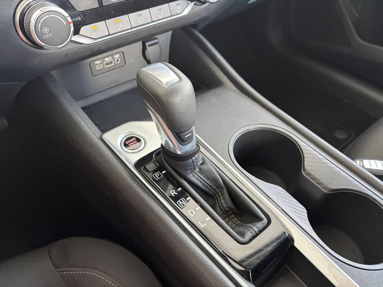 Used 2025 Nissan Altima 2.5 SV FWD image 40