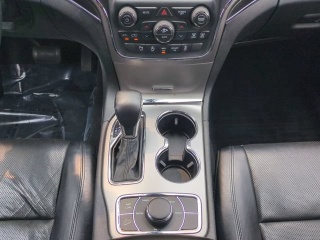 Used 2018 Jeep Grand Cherokee Limited w/ Luxury Group II AWD/4WD image 19