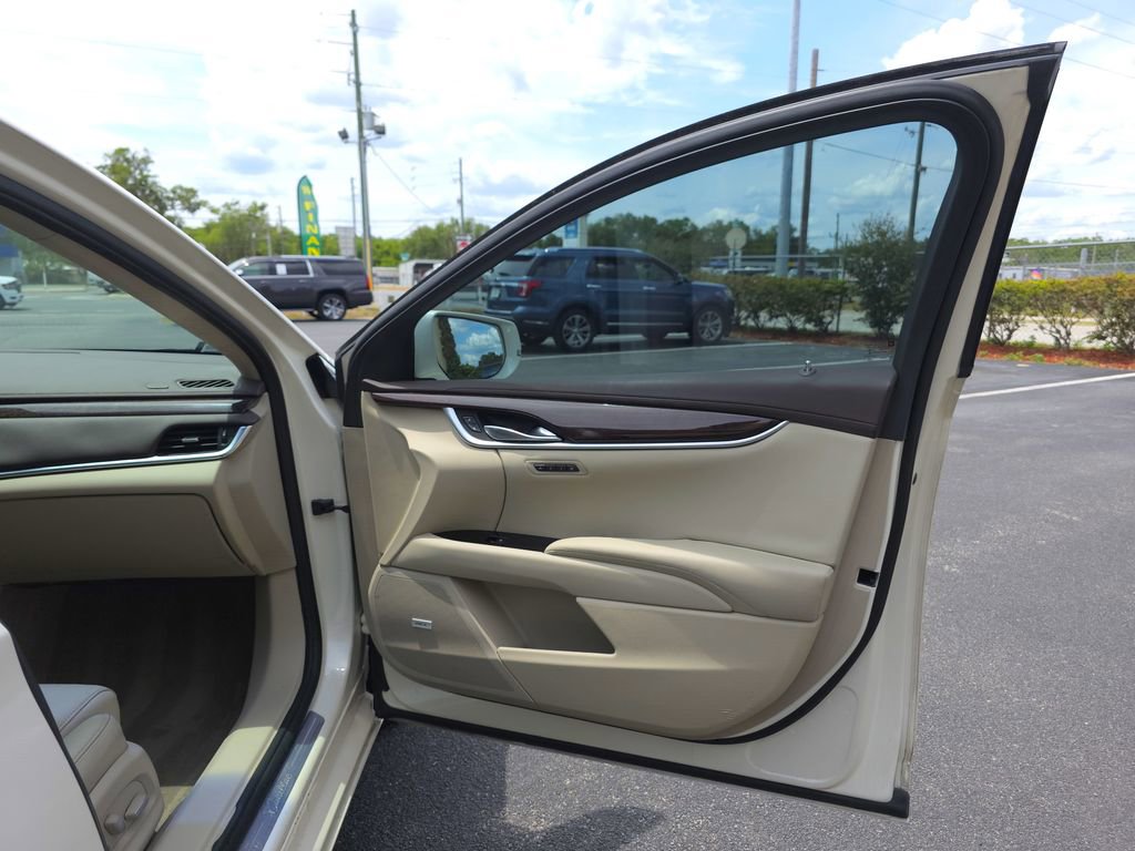 Used 2015 Cadillac XTS Luxury w/ Driver Awareness Package FWD image 11