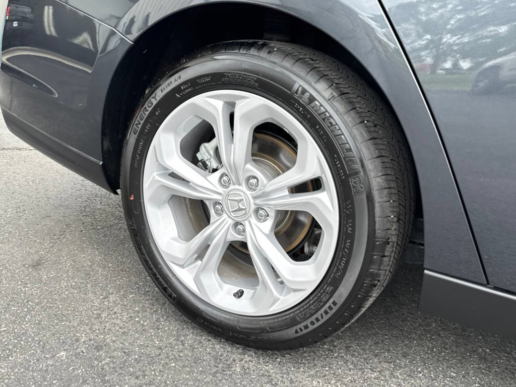 Used 2025 Honda Accord LX image 8
