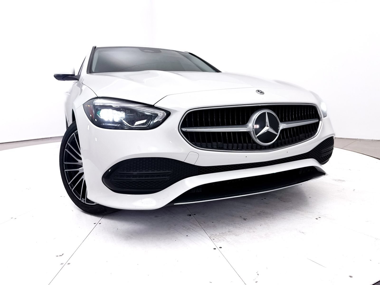Used 2023 Mercedes-Benz C 300 Sedan image 8