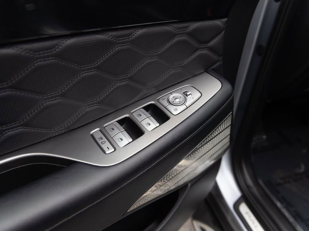 Used 2020 Hyundai Palisade Limited image 13