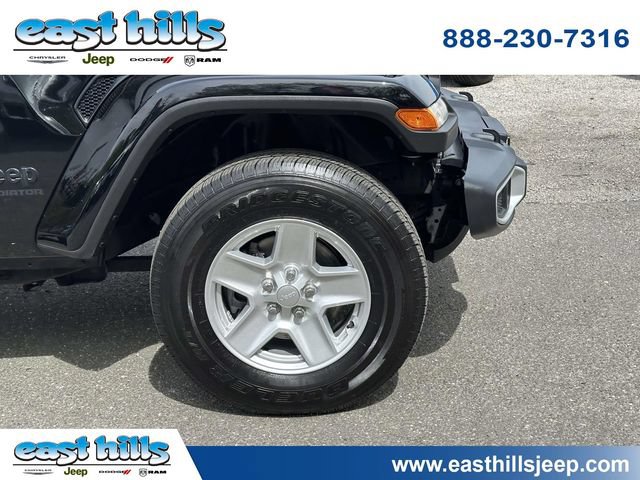 Certified 2022 Jeep Gladiator Sport AWD/4WD image 10