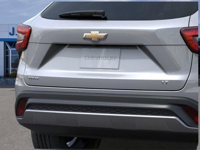 New 2026 Chevrolet Trax LT w/ Sunroof Package image 14