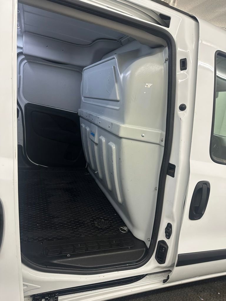 Used 2018 RAM ProMaster City Tradesman image 28