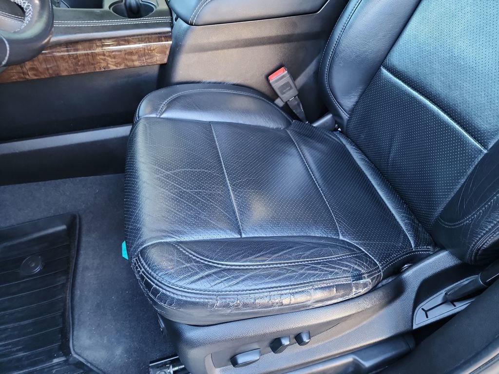 Used 2019 Chevrolet Tahoe LS w/ All-Season Package image 17