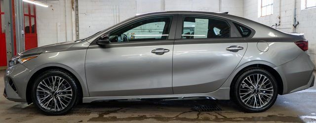 Used 2023 Kia Forte GT-Line image 9