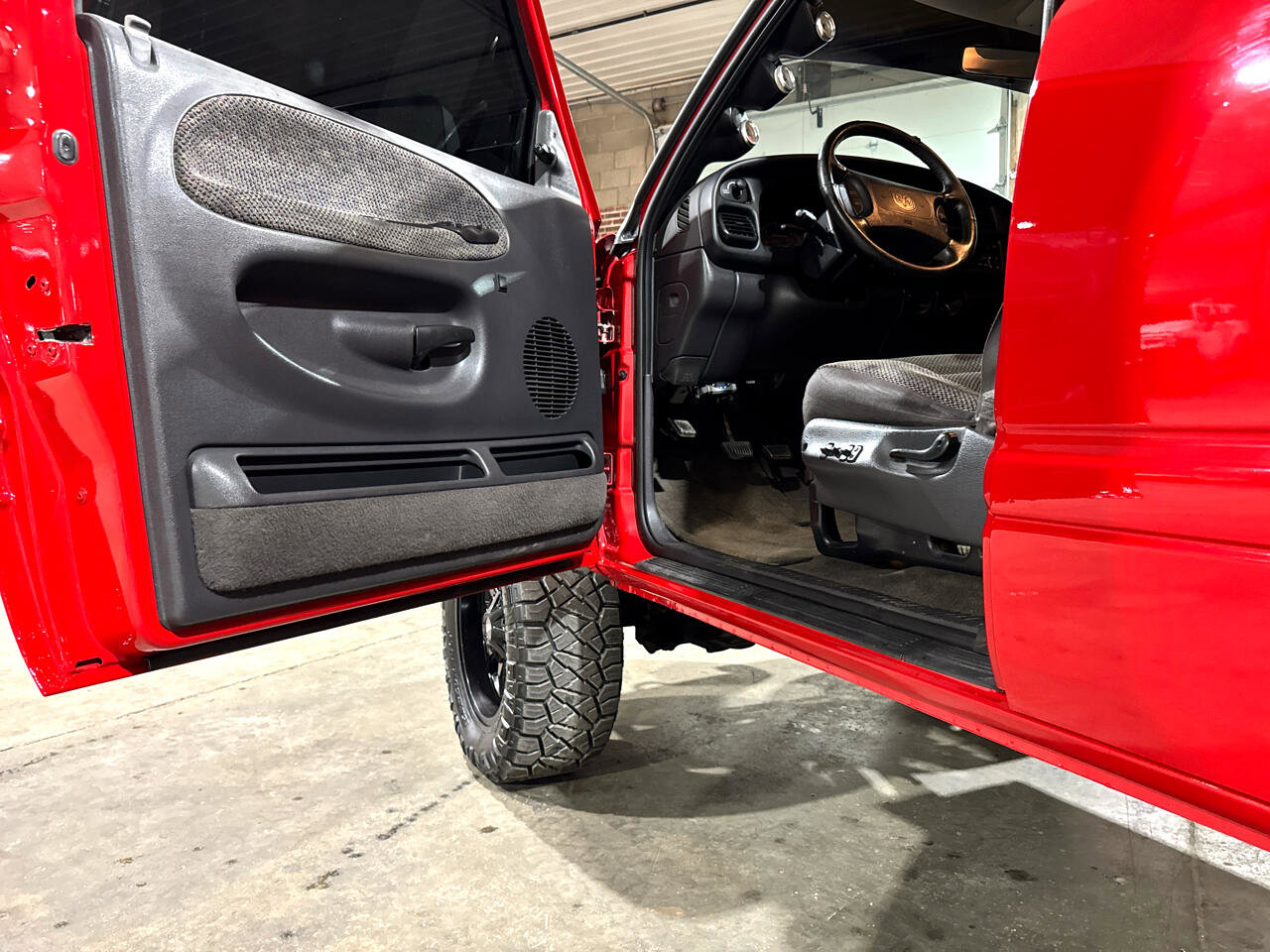 Used 1998 Dodge Ram 2500 Truck 4x4 Quad Cab image 40