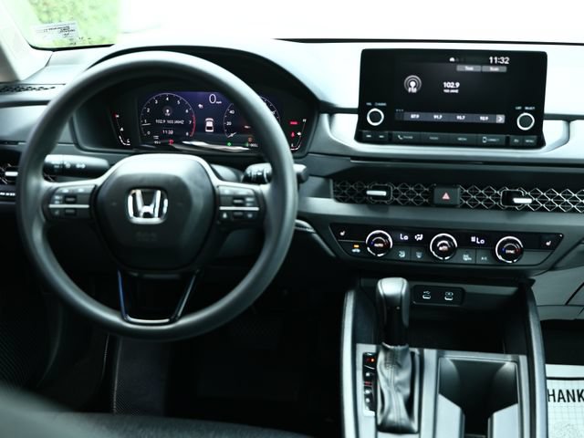 Certified 2025 Honda Accord SE image 27