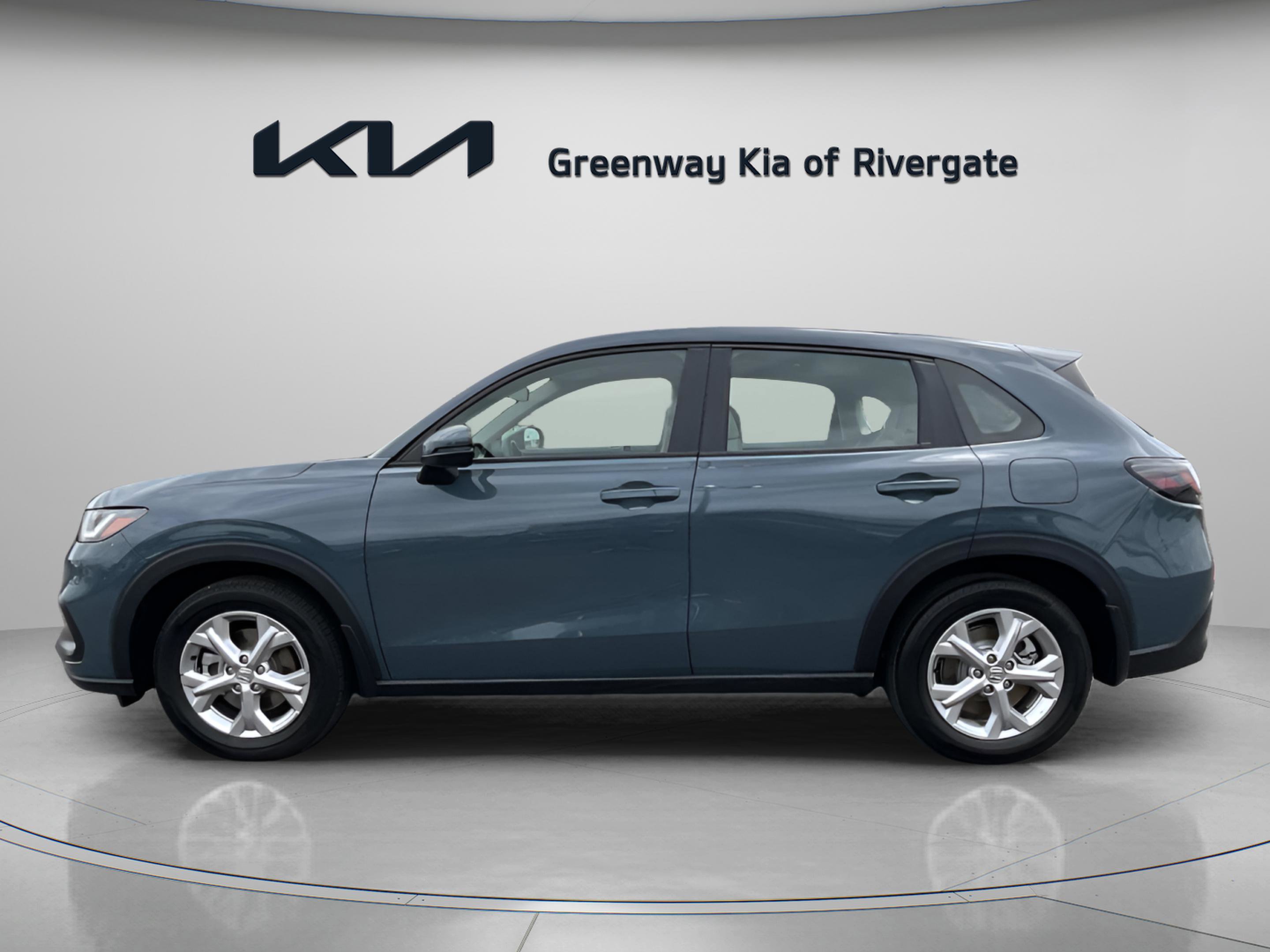 Used 2025 Honda HR-V LX image 4