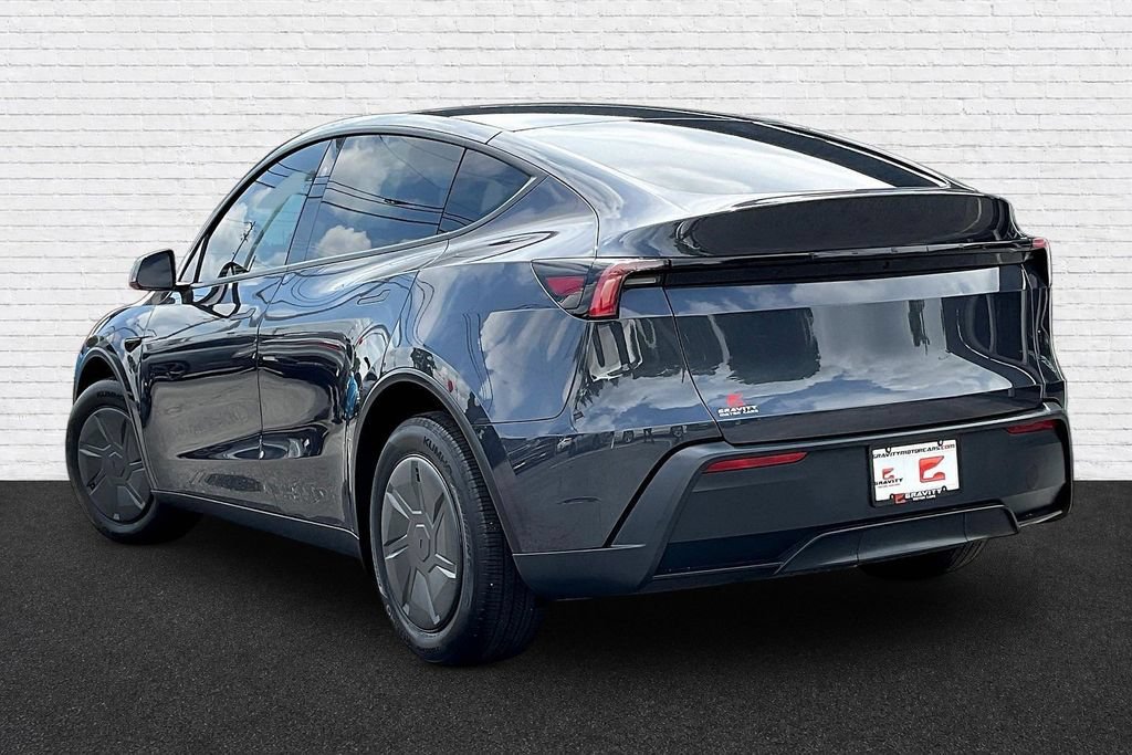 Used 2026 Tesla Model Y 2WD image 4