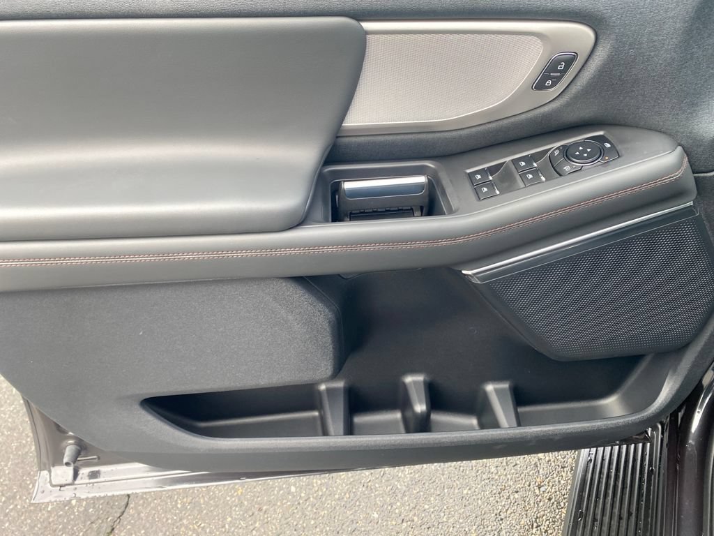 New 2025 Ford Expedition Max Active AWD/4WD image 13