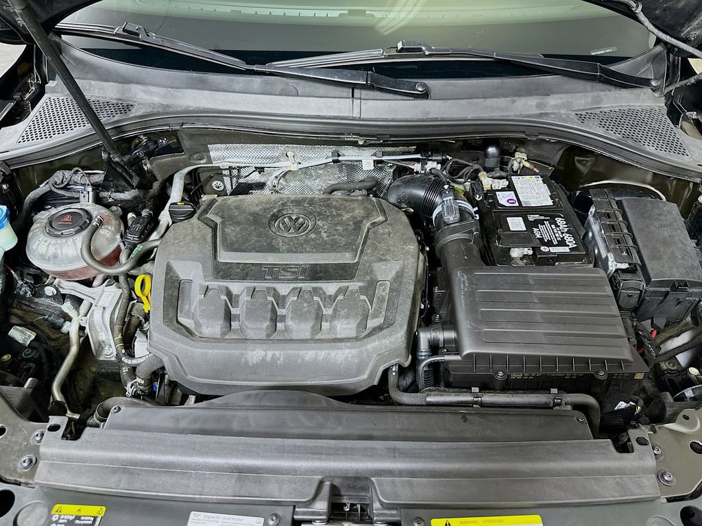 Used 2021 Volkswagen Tiguan SE R-Line image 9