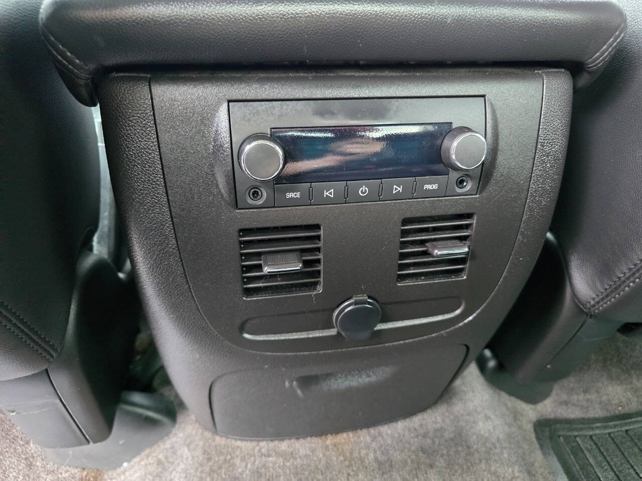 Used 2011 Chevrolet Avalanche LT w/ Luxury Package AWD/4WD image 32