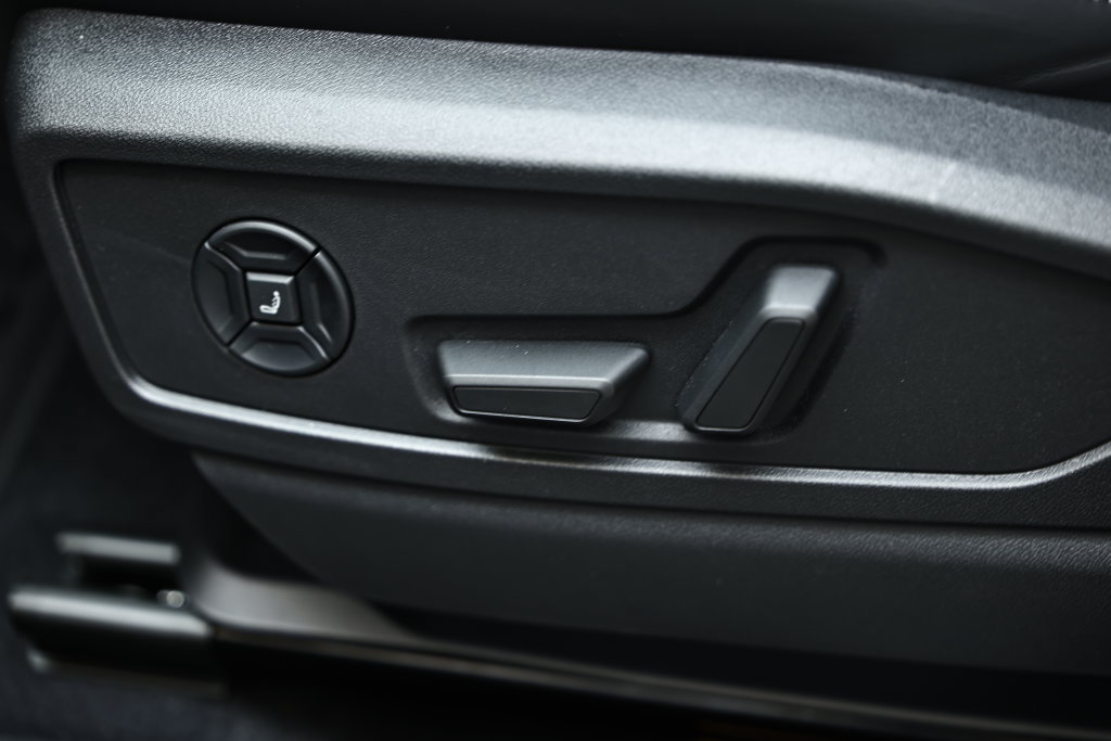 New 2026 Audi SQ5 Premium Plus AWD/4WD image 23