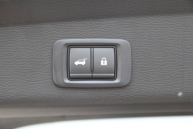 New 2023 Mitsubishi Outlander SEL image 8