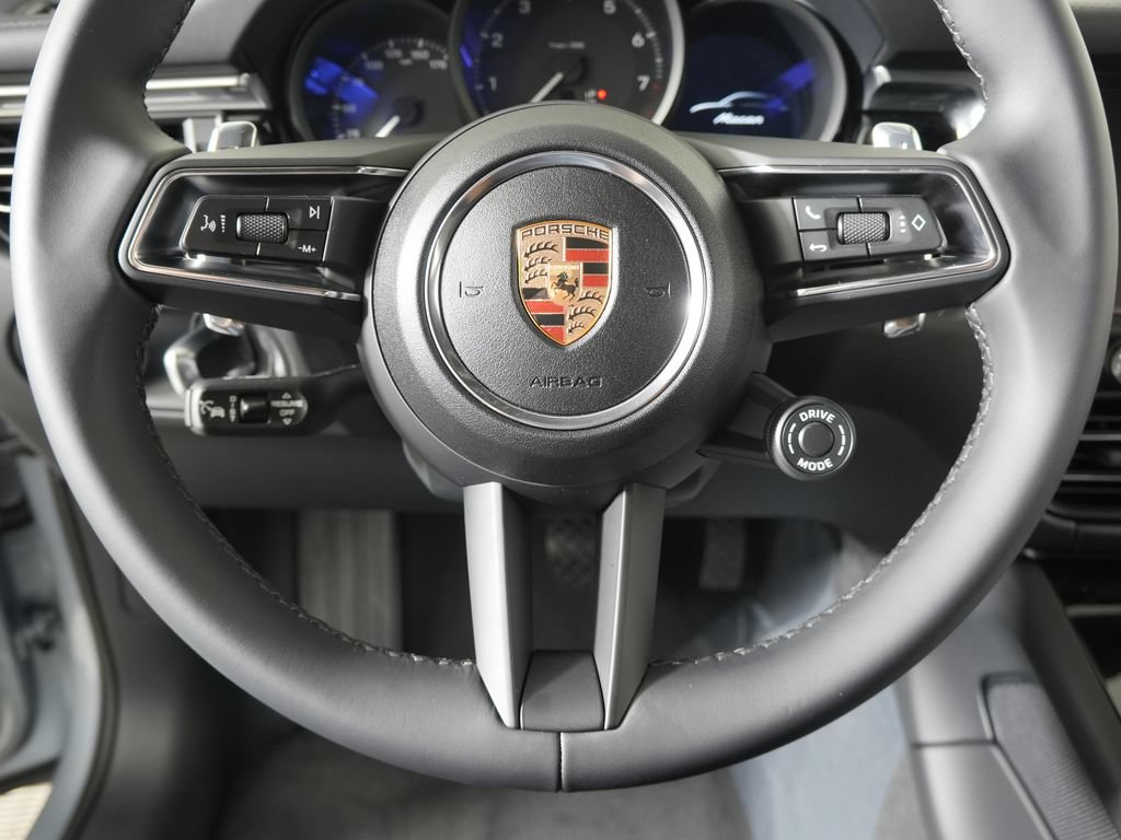 New 2026 Porsche Macan AWD/4WD image 22