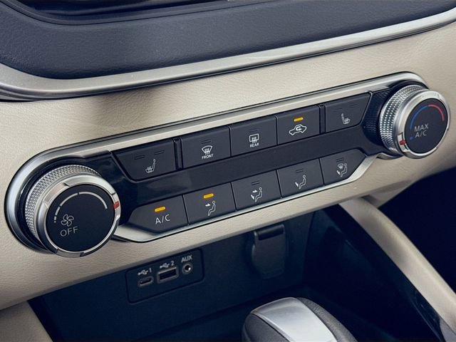 Certified 2022 Nissan Altima 2.5 SV w/ SV Premium Package image 16