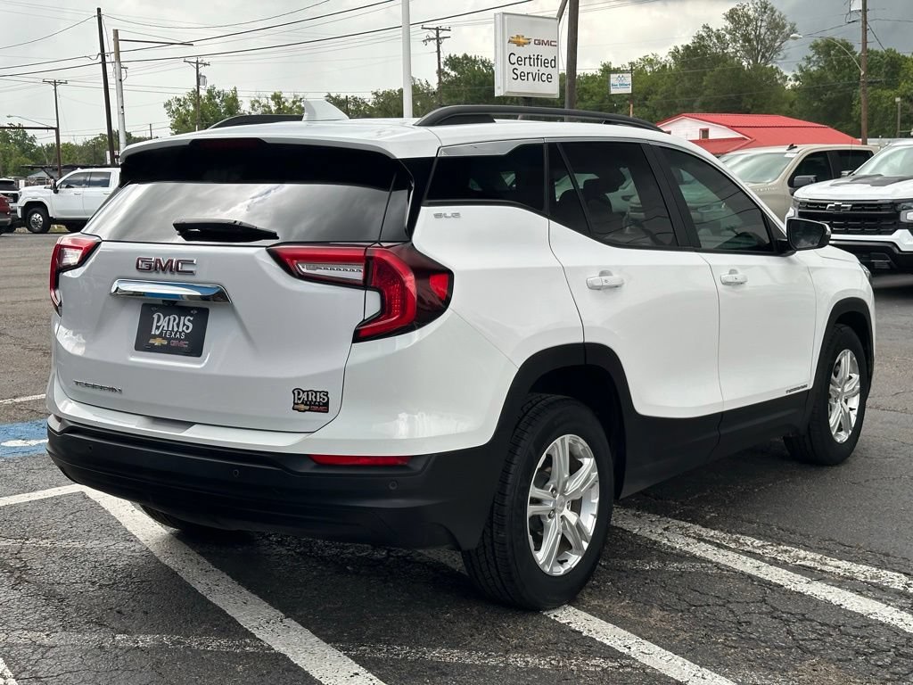 Used 2024 GMC Terrain SLE w/ Driver Convenience Package FWD image 6
