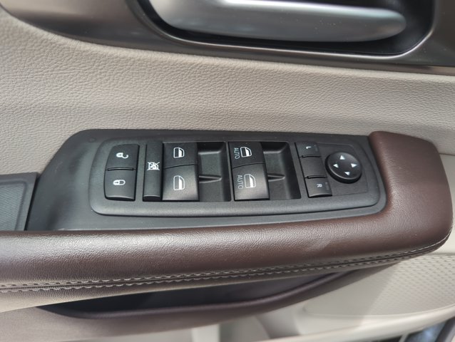Used 2018 Chrysler Pacifica Touring-L w/ Advanced Safetytec Group FWD image 27