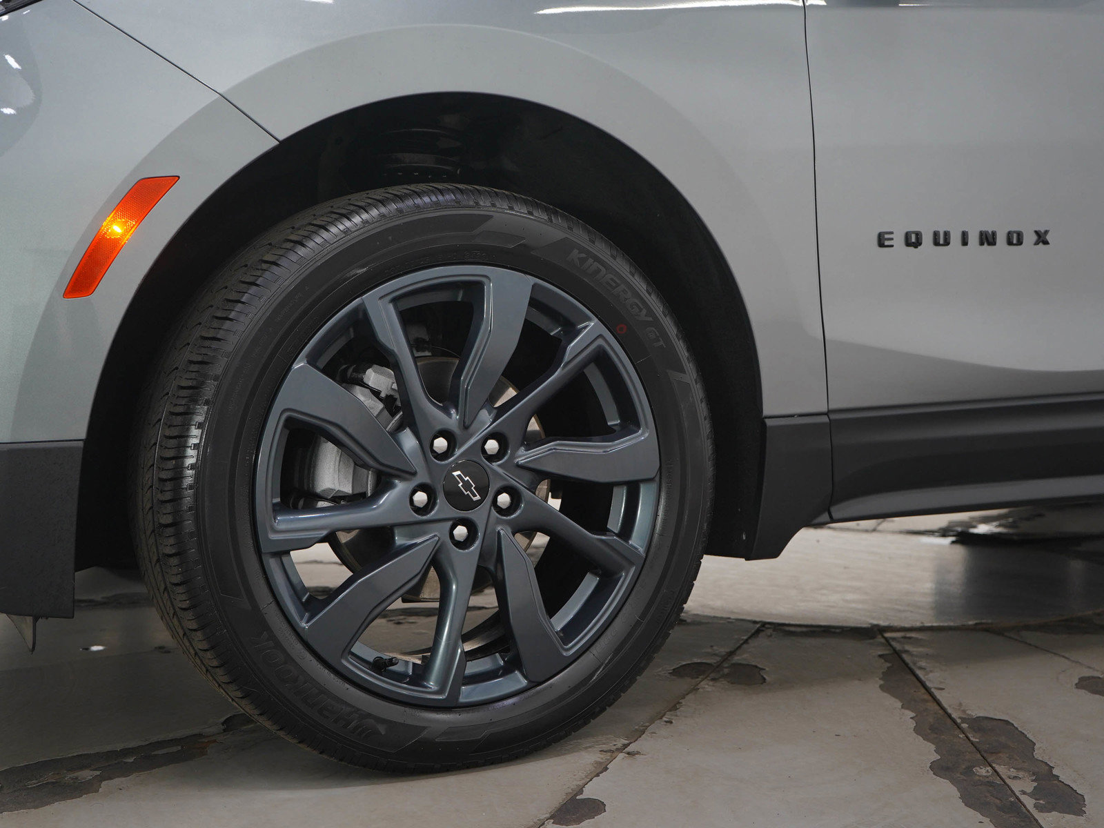 Used 2024 Chevrolet Equinox RS image 30