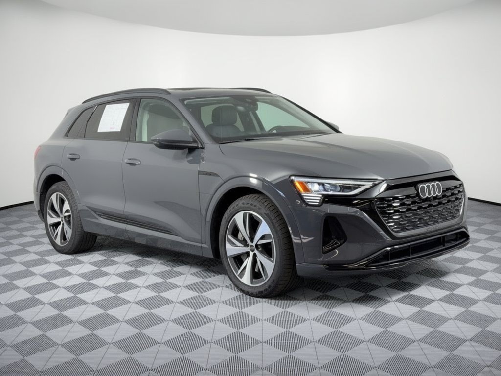 Certified 2024 Audi Q8 e-tron Premium Plus AWD/4WD image 7