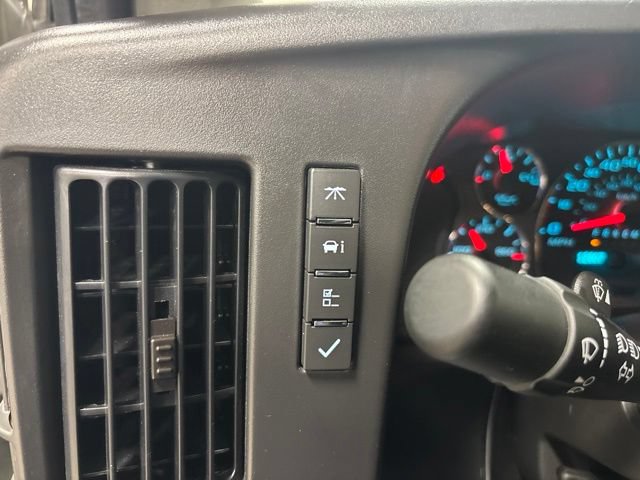 Used 2025 Chevrolet Express 2500 LT w/ LT Preferred Equipment Group RWD image 26