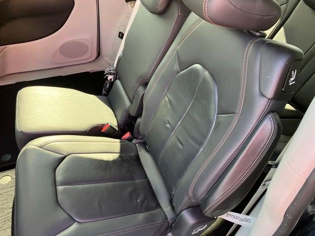 Certified 2019 Chrysler Pacifica Touring-L Plus w/ Advanced Safetytec Group FWD image 20