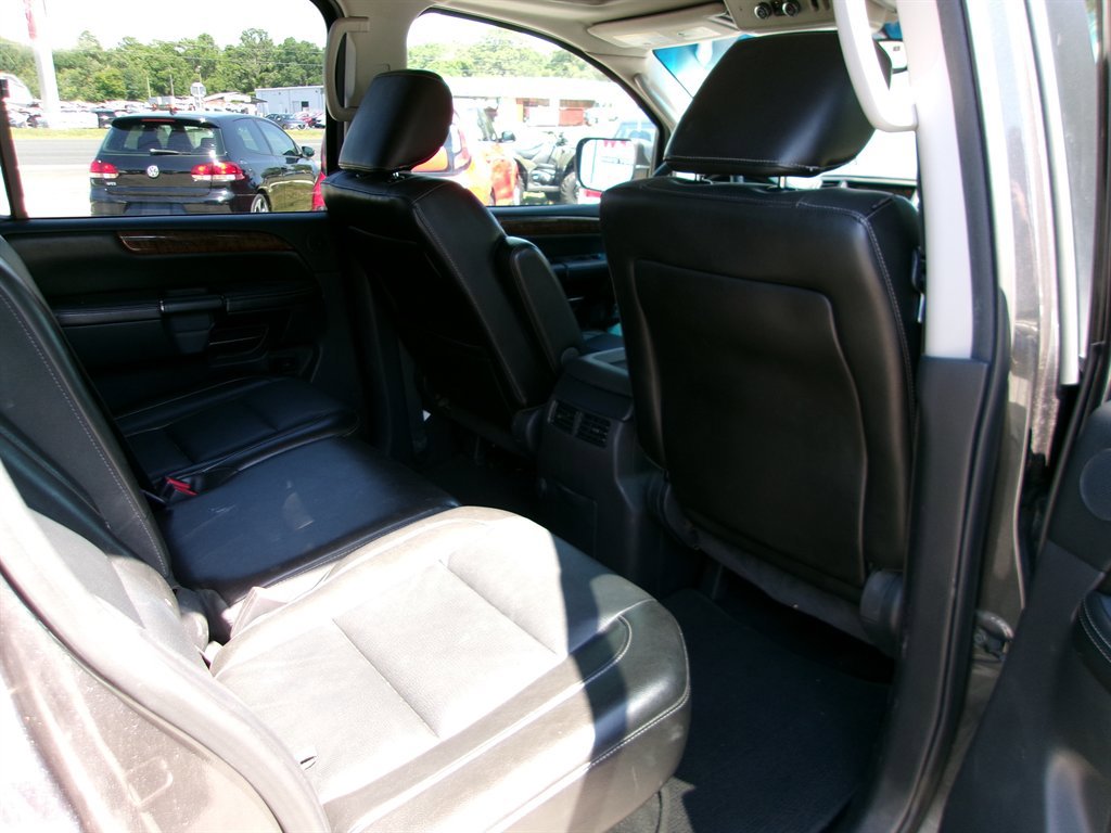 Used 2011 Nissan Armada SL w/ DVD FES Pkg RWD image 18
