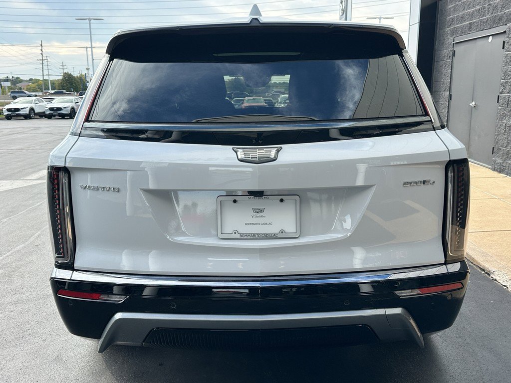 New 2026 Cadillac Vistiq Sport image 3