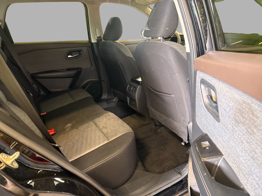 Used 2023 Nissan Rogue SV AWD/4WD image 11