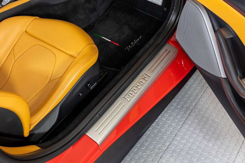 Certified 2020 Ferrari Portofino RWD image 62