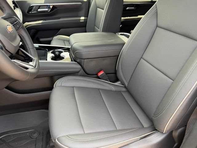 New 2026 Chevrolet Tahoe Premier w/ Sun And Tow Package AWD/4WD image 13