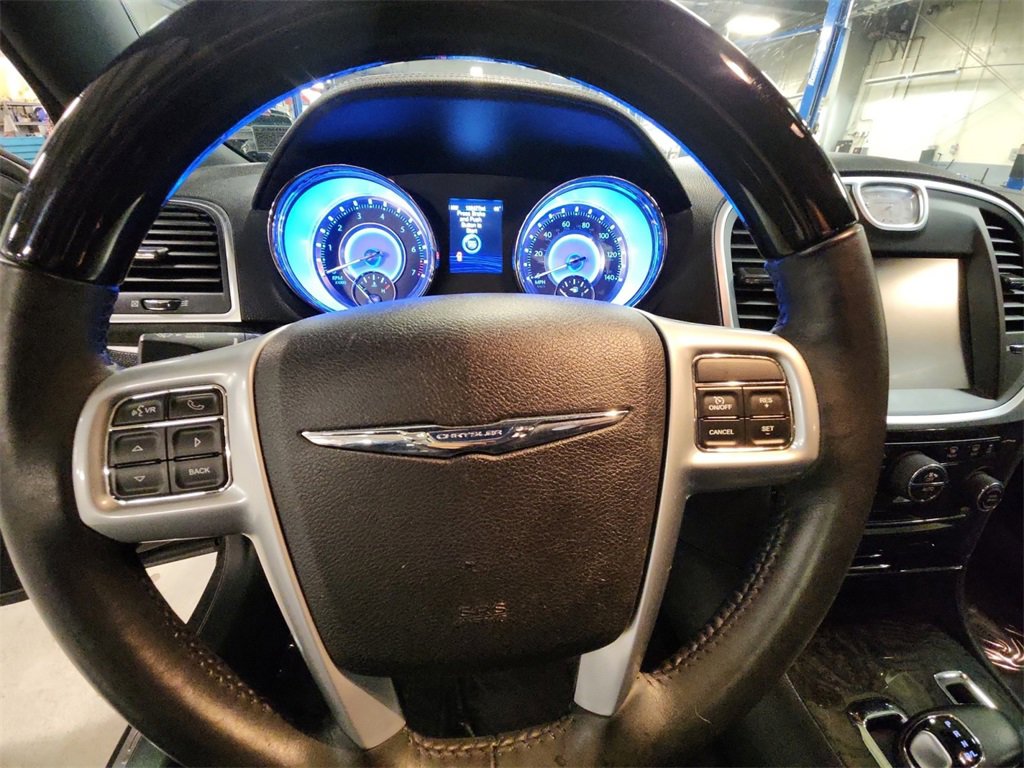 Used 2013 Chrysler 300 C image 15