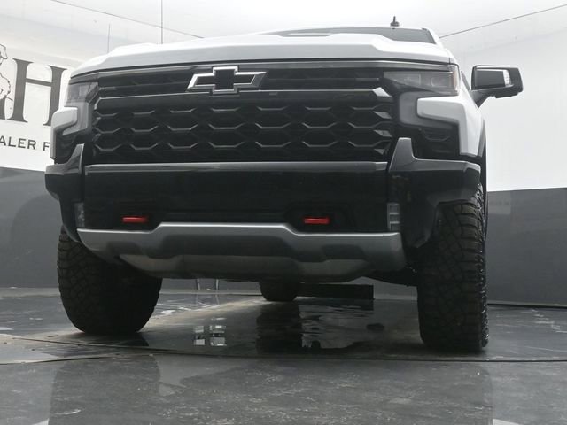 Used 2024 Chevrolet Silverado 1500 ZR2 w/ Technology Package image 4