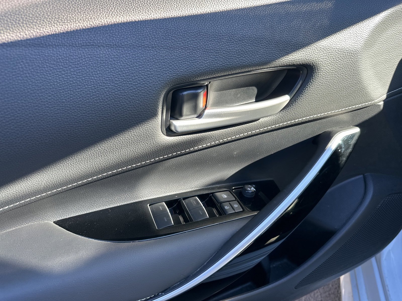 Used 2022 Toyota Corolla XSE image 5