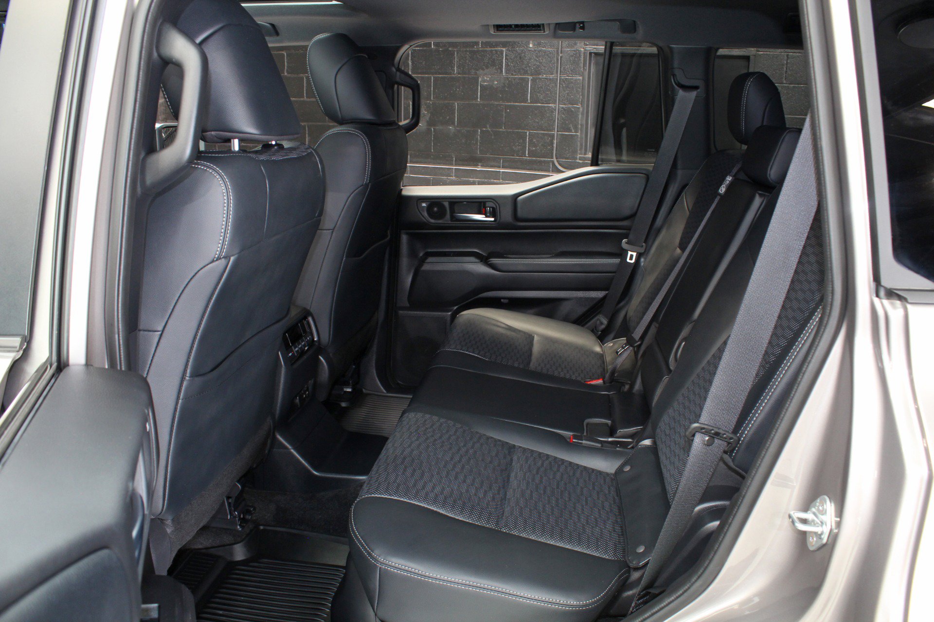Used 2025 Toyota Land Cruiser w/ Premium Package AWD/4WD image 49