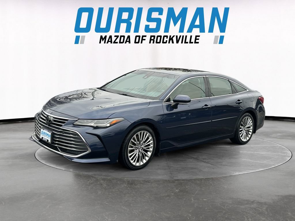 Used 2019 Toyota Avalon Limited image 2