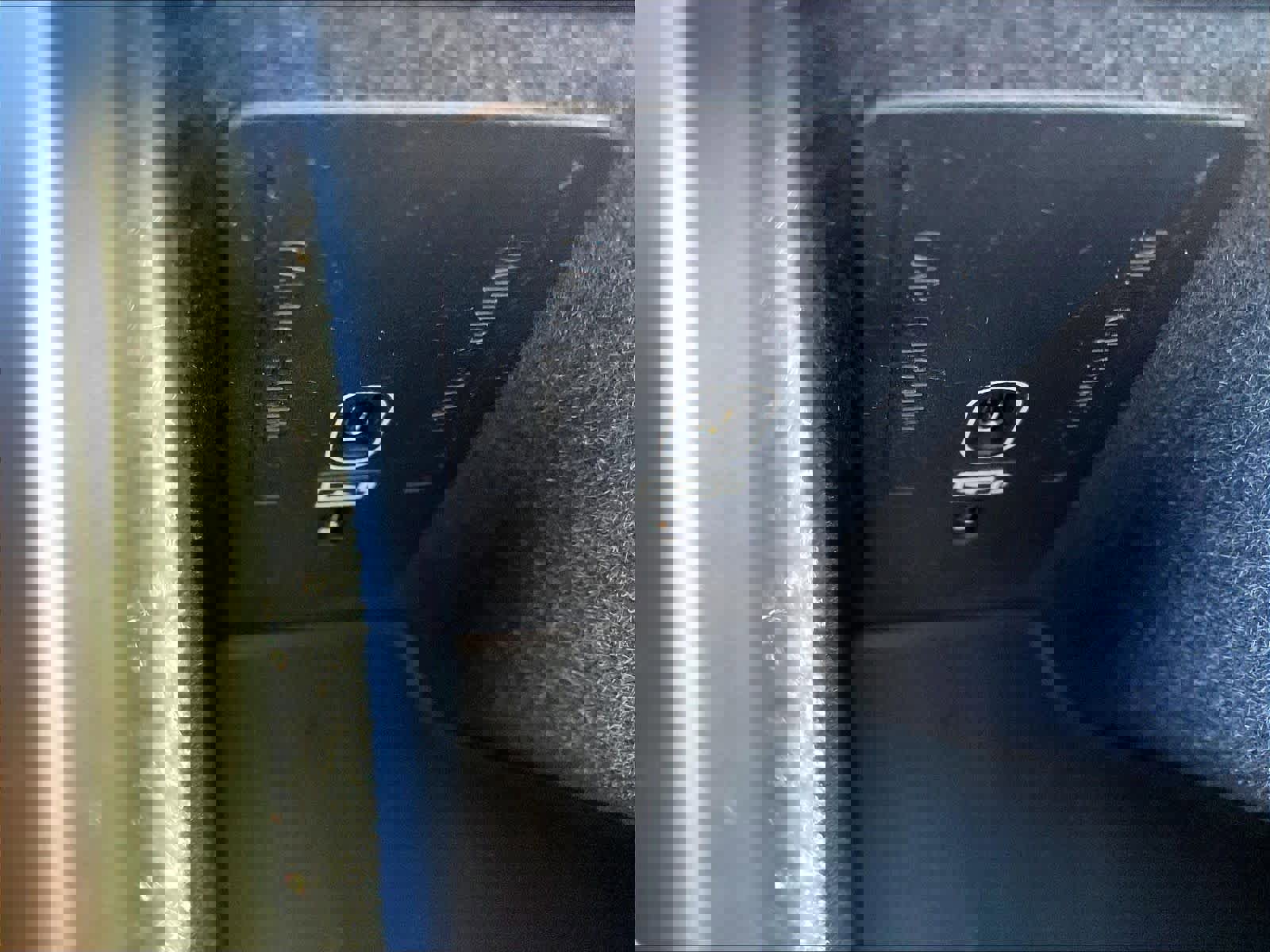 New 2026 Volvo XC60 T8 Ultra w/ Climate Package image 23