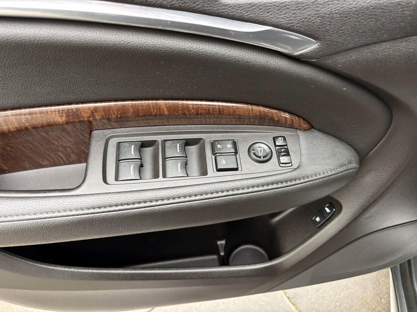 Used 2017 Acura MDX SH-AWD w/ Technology Package image 13