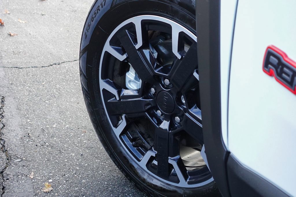 Used 2023 Jeep Renegade Trailhawk image 11