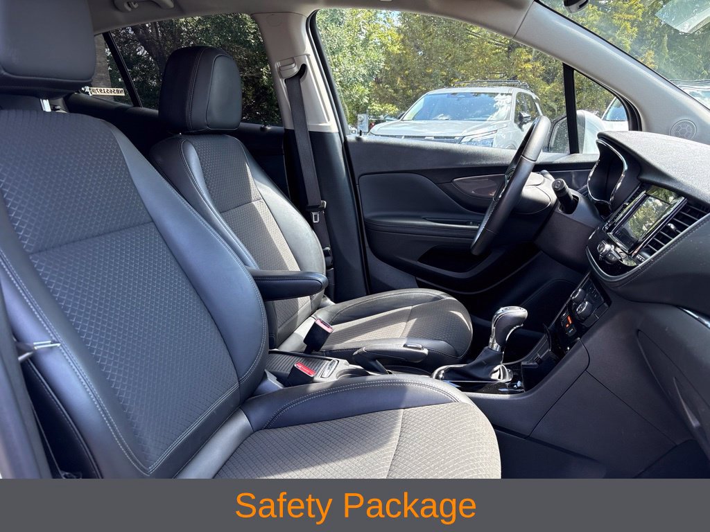 Used 2022 Buick Encore Preferred w/ Safety Package AWD/4WD image 11
