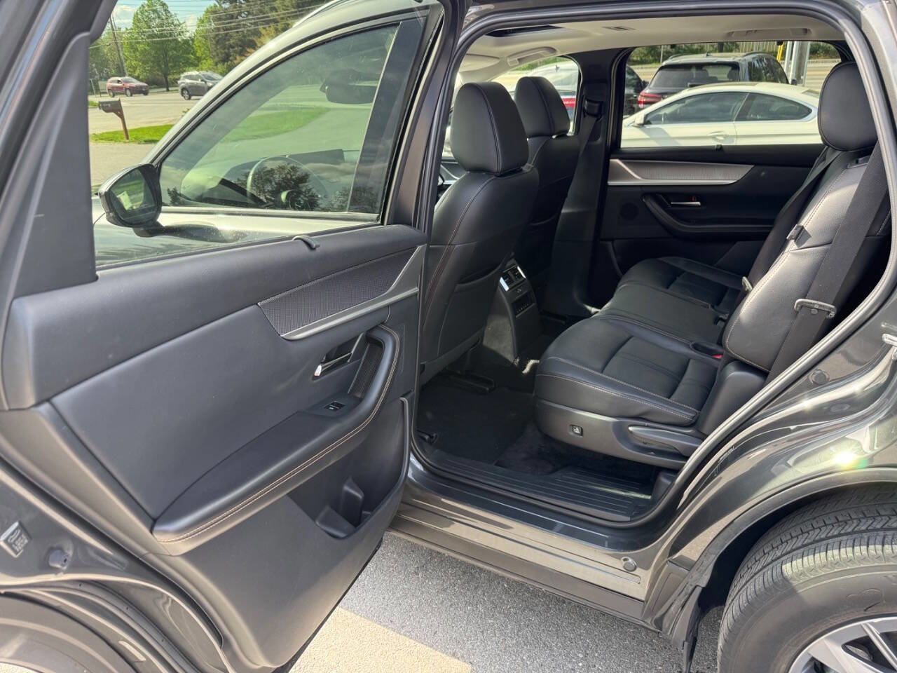 Used 2024 MAZDA CX-90 3.3 Turbo w/ Preferred Plus AWD/4WD image 11