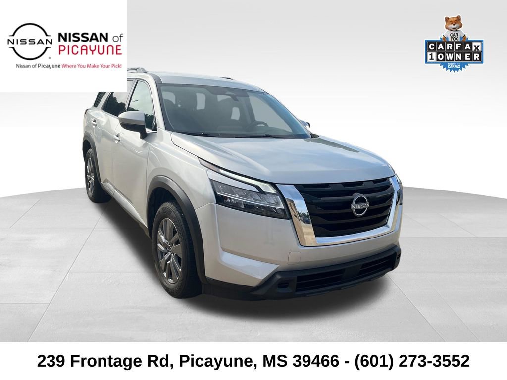 Used 2025 Nissan Pathfinder SV AWD/4WD image 8