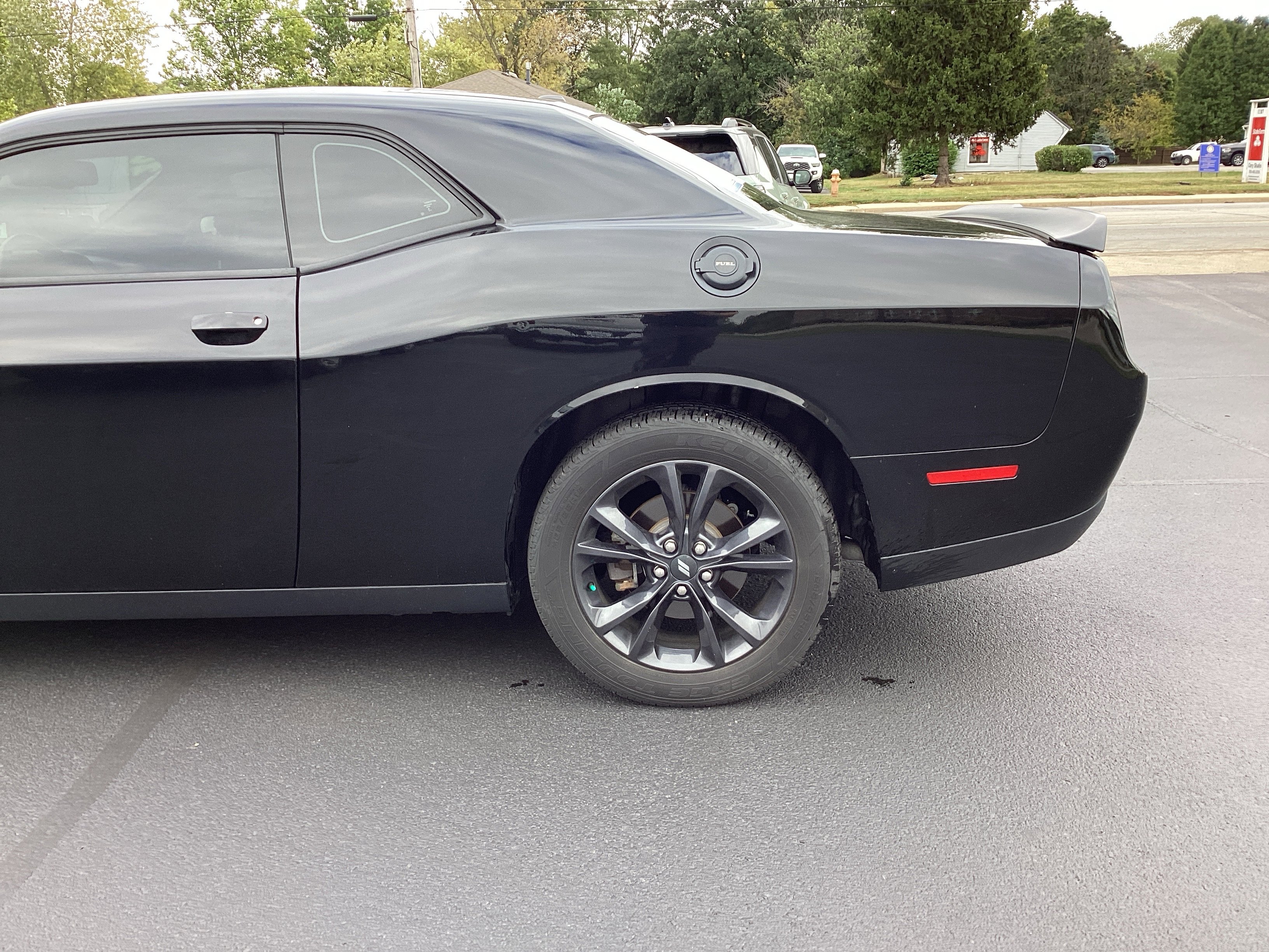 Used 2020 Dodge Challenger SXT w/ Blacktop Package image 4