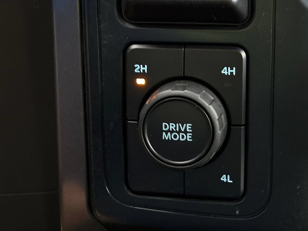 Used 2025 Ford F150 XLT w/ Equipment Group 301A Standard AWD/4WD image 14